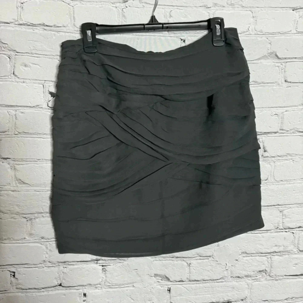 Saks Fifth Avenue Women’s Gray Casual Skirt size 10
